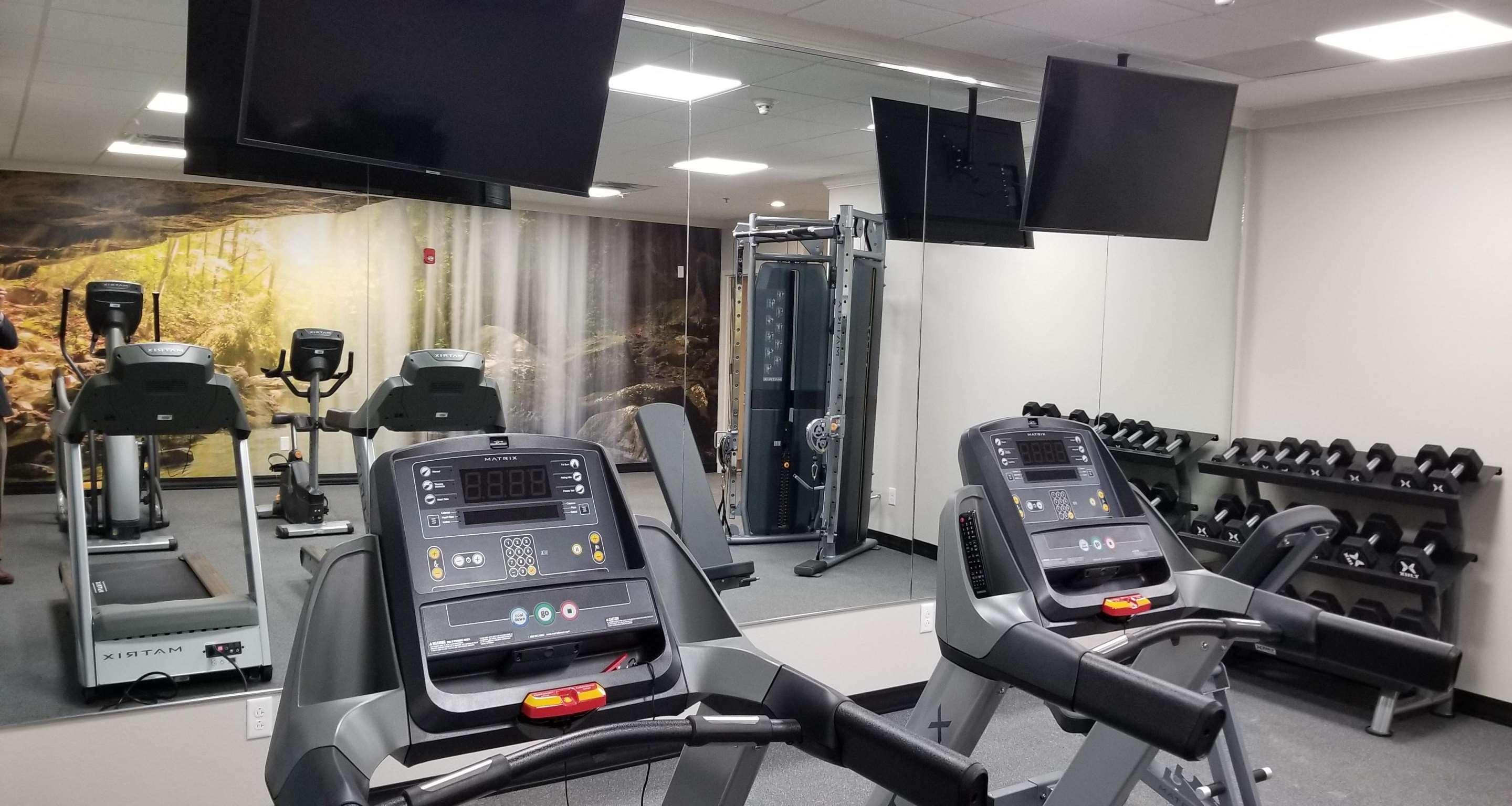 伊丽莎白镇贝斯特韦斯特Plus套房酒店 伊丽莎白敦 外观 照片